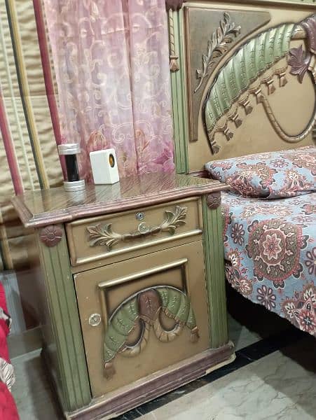 ,king  bed set one side table mirror 12