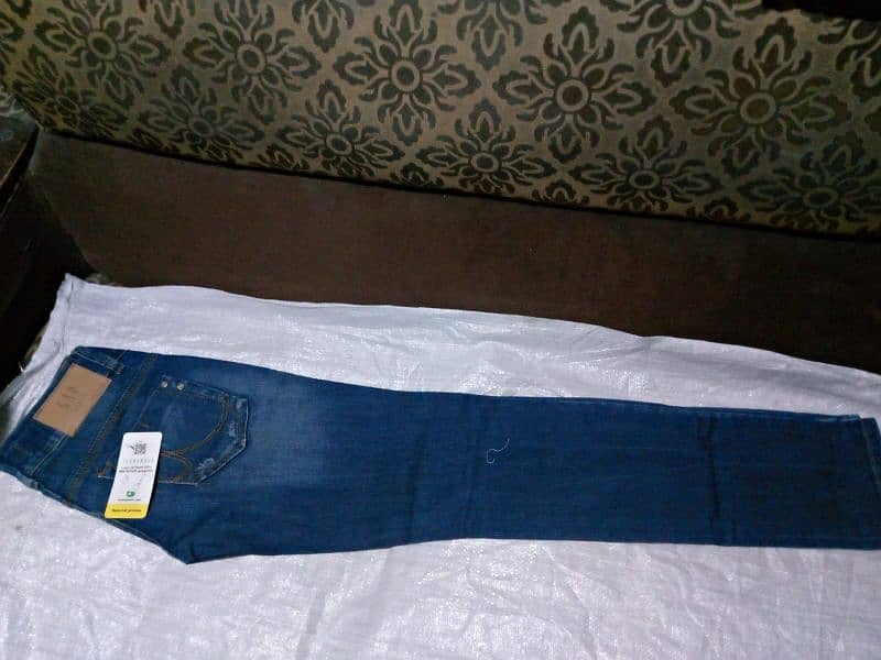 jeans pent holsel imported lots ka fresh mall he all saiz available 17