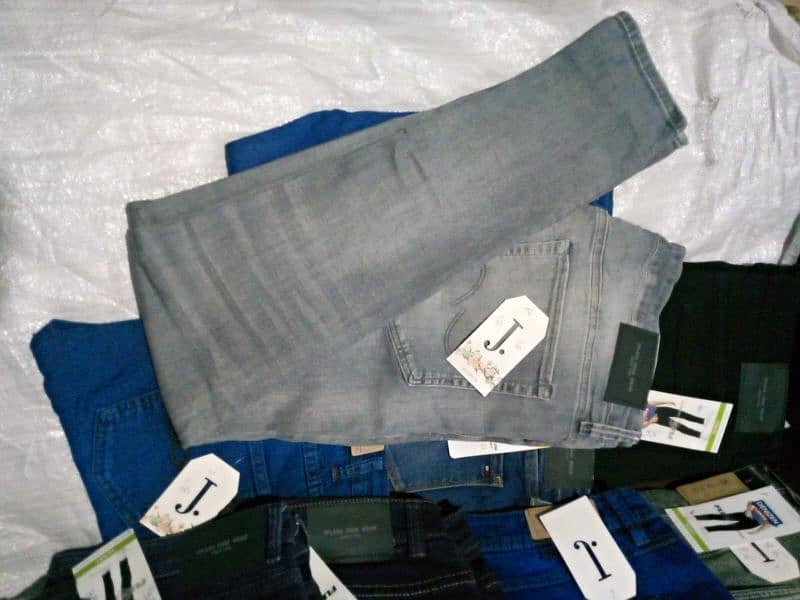jeans pent holsel imported lots ka fresh mall he all saiz available 18