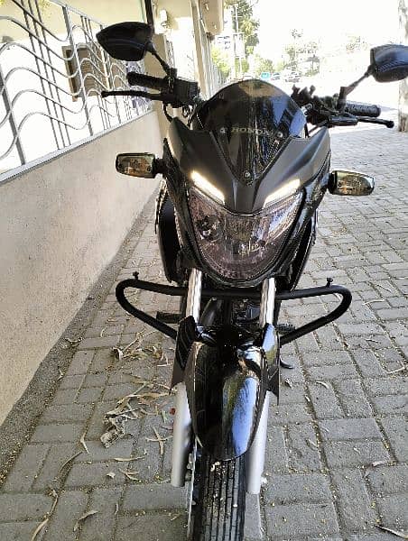 CB150f urgent sale. need cash 4