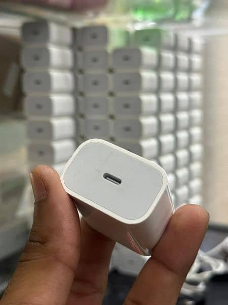 Apple 100% Original Usb-c 20watt Adapter 1