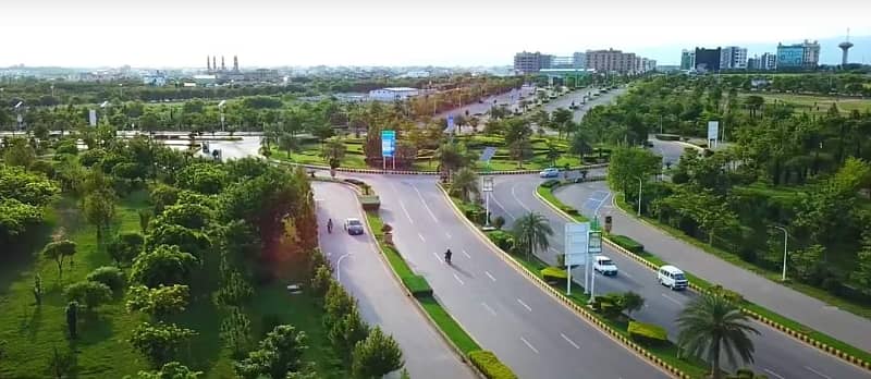 Gulberg Greens Islamabad 5 kanal Developed and Possession plot at Block E 3