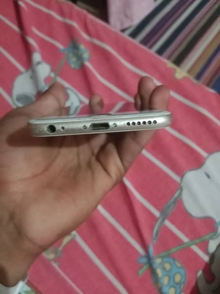 iPhone 6s non pta 0