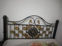 iron bed good condition in very cheap price.