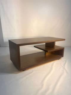 g madal Central table 0