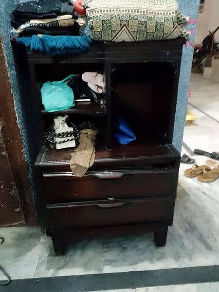 dressing table with two side tables 2