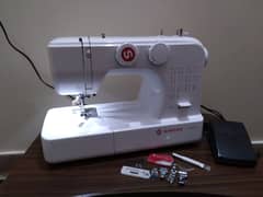SM024 sewing machine
