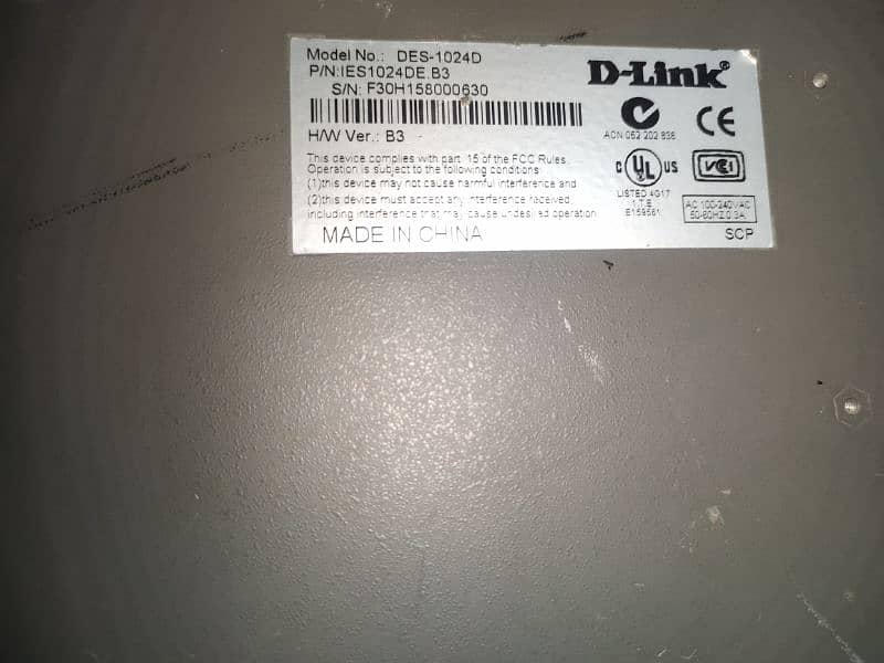 D-LINK 24-PORT GIGABIT UNMANAGED DESKTOP SWITCH 1