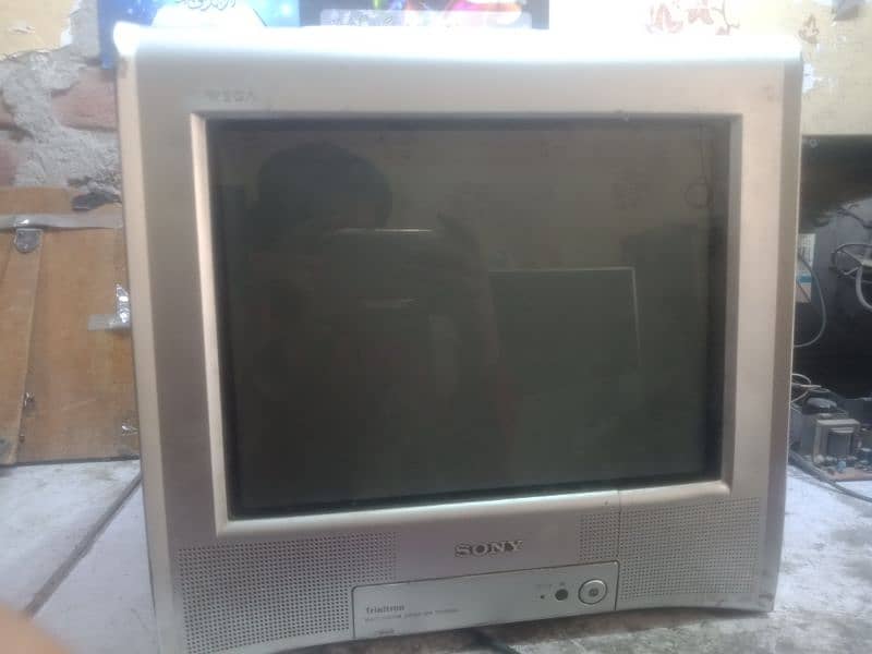 Sony wega  14 inch 0