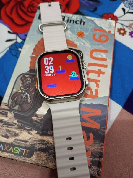 smart watch full screen display good conditions 03111296203 2