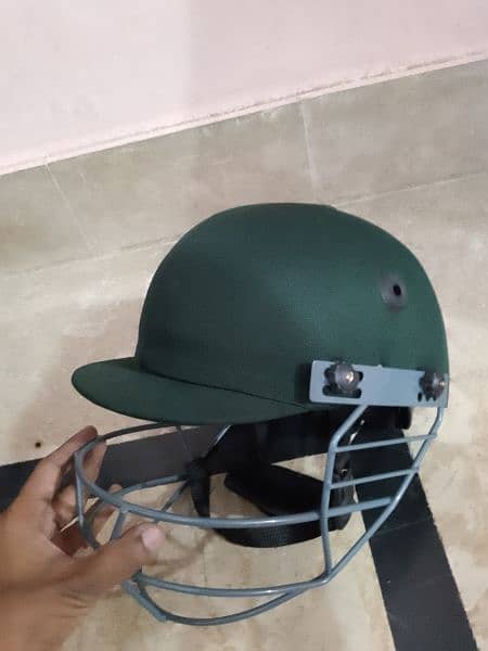Kashmir weelo bet , adjustable helmet , ped , gloves , guard 2