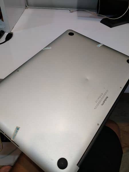 MacBook pro 2015 15 Inch 6