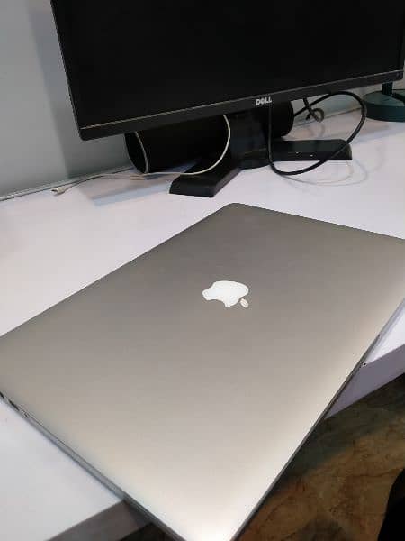 MacBook pro 2015 15 Inch 7