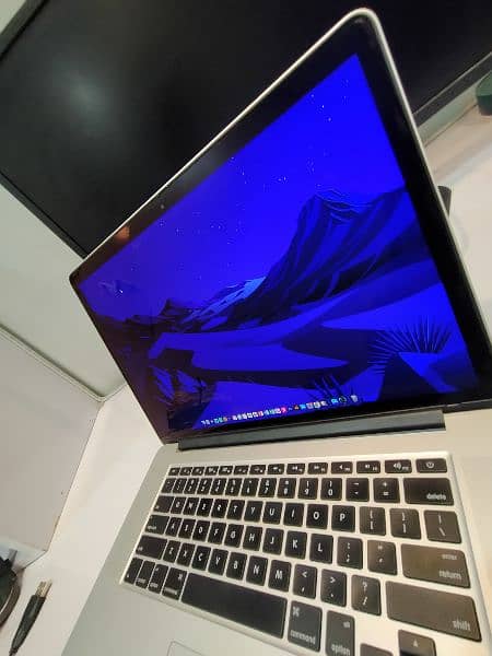 MacBook pro 2015 15 Inch 11