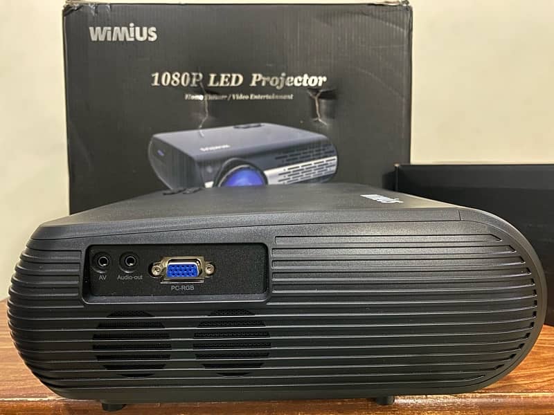 WiMiUS, P20, 1080P LED Projector / Home Theater. 12