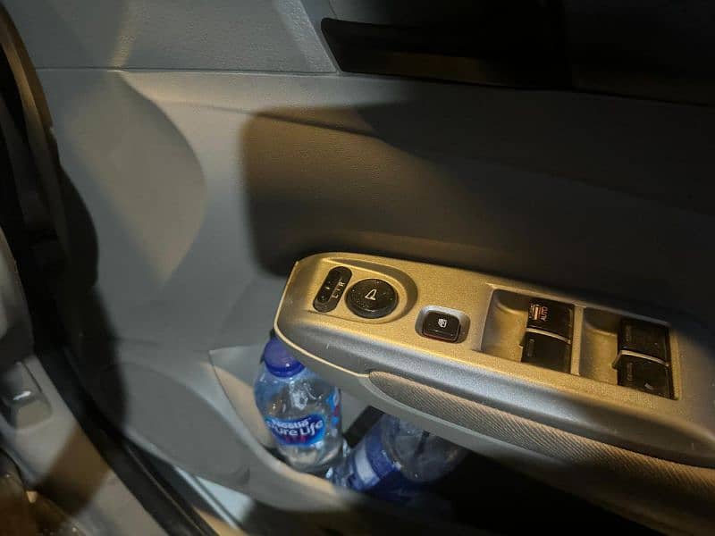 Toyota Corolla XLI 2019 automatic 2020 registered power window 10
