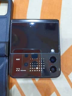 Samsung  flip 3 10/10 condition pta approved