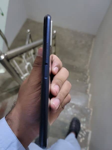 Vivo Y20 4/64 black Colour with box & Charger Pta Approved 2