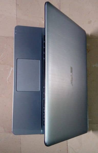 Asus laptop 3