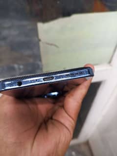 Infinix hot40 8.256 with box and charger lush condition All ok 0