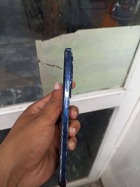 Infinix hot40 8.256 with box and charger lush condition All ok 1