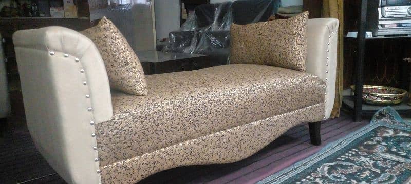 Very beautiful heavy comfortable Molty foam dewan03335138001 2