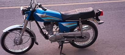 Honda bike 125 cc 03361175962arjant for sale model 2004