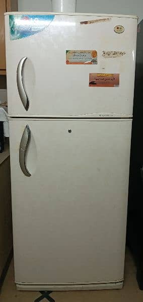 LG large size fridge 3