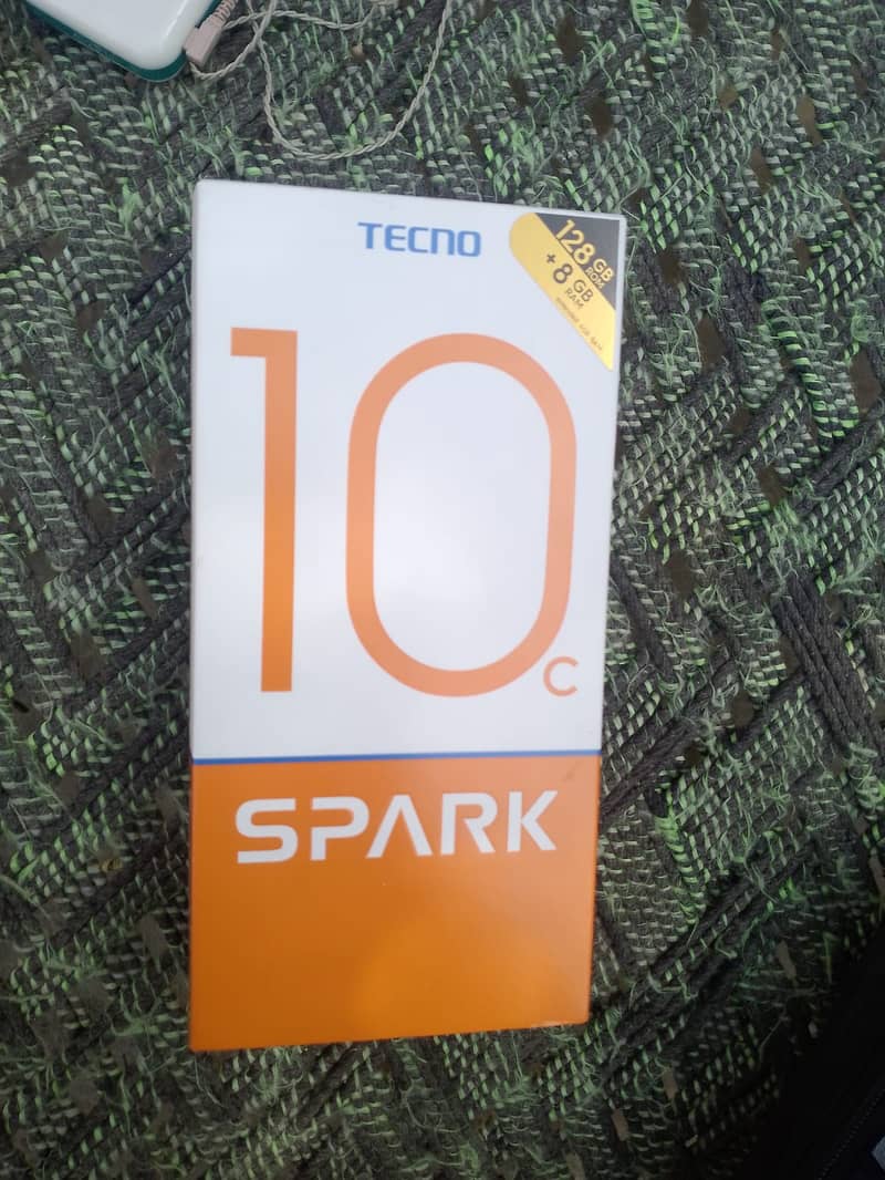 Techno spark 10c  4/128 2