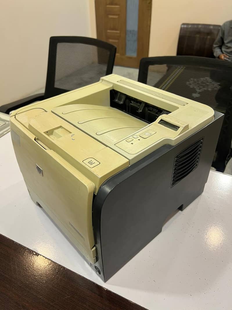 Hp LaserJet 2055d printer 4