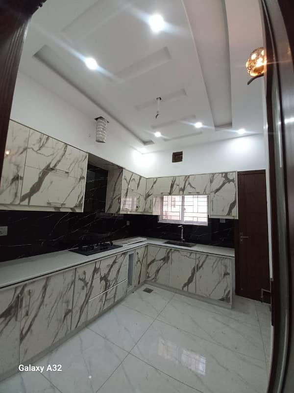 BRAND NEW 5 MARLA HOUSE FOR SALE IN VERY REASONABLE PRICE 7