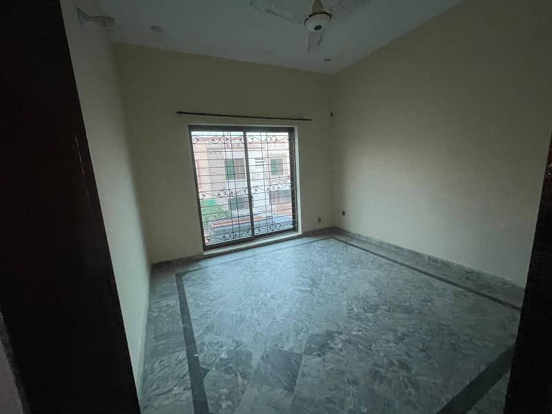 BEST OPPORTUNITY TO BUY 5 MARLA HOUSE IN BAHRIA TOWN IN LOW BUDGET 10
