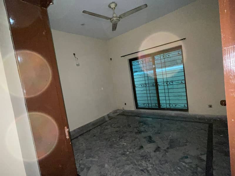 BEST OPPORTUNITY TO BUY 5 MARLA HOUSE IN BAHRIA TOWN IN LOW BUDGET 23