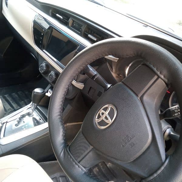 Toyota Corolla Altis 2014 6