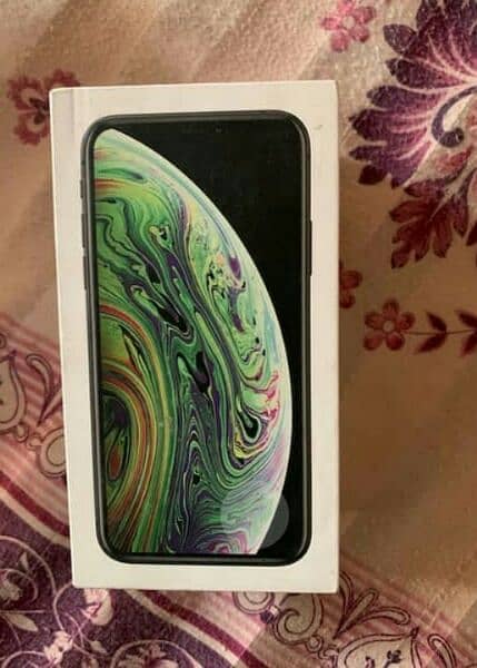 Iphone xs 64 GB 75 health water pack non pta with box 15