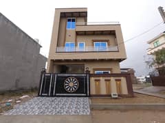 Corner Plus Park Facing House Available For Sale 0