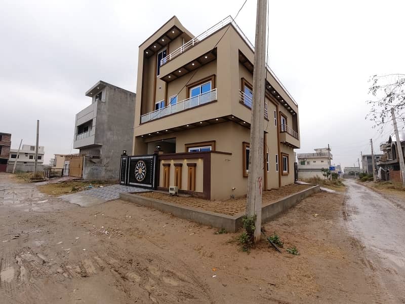 Corner Plus Park Facing House Available For Sale 31