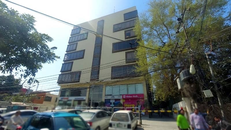 866 Square Feet Office Located In Gulberg Is Available For Rent 3