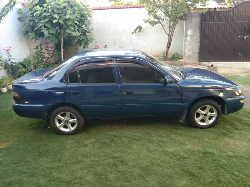 1993 model 1997 register  Islamabad Number 10