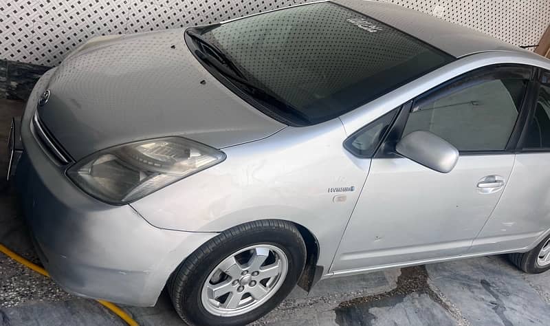 Toyota Prius S mdl 2007 import 2014 guinen condition 1