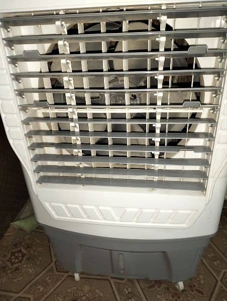 good condition room cooler 3