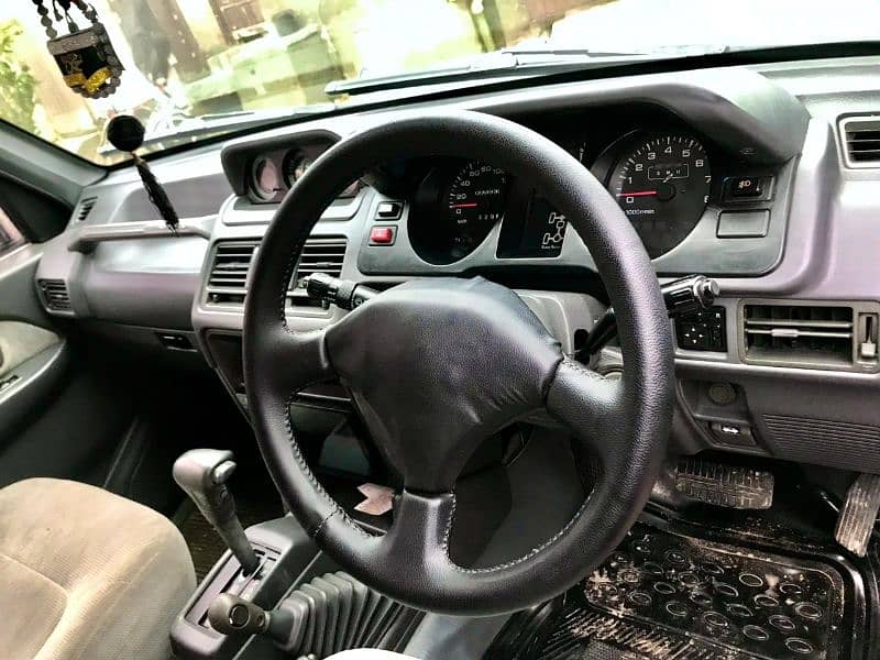 Mitsubishi Pajero 1995/2000 8