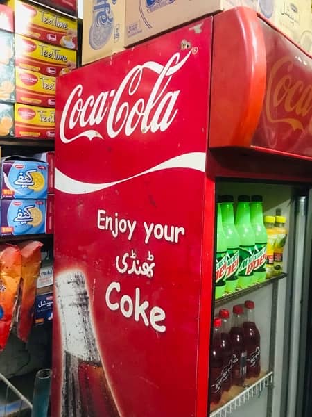Coca Cola fridge 40000 2