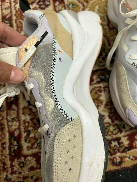 puma shoes  size 39  from UK 1