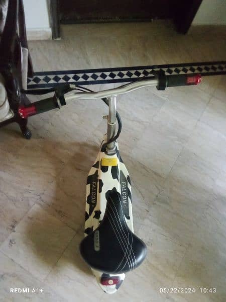 black n white scooter for sale 3