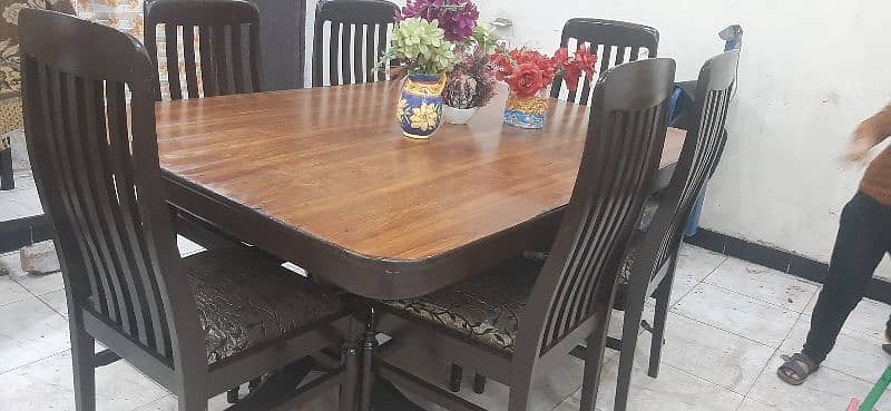 excellent quality and condition 6chairs heavy wooden dinning 3