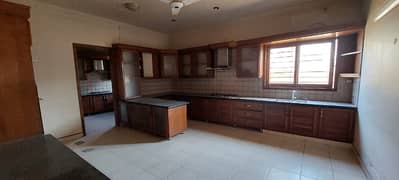 Defence DHA phase 5 badar commercial 1800 SQ ft apartment 3 bed D D available for rent 0