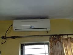 Kenwood air conditioner. . . Good condition