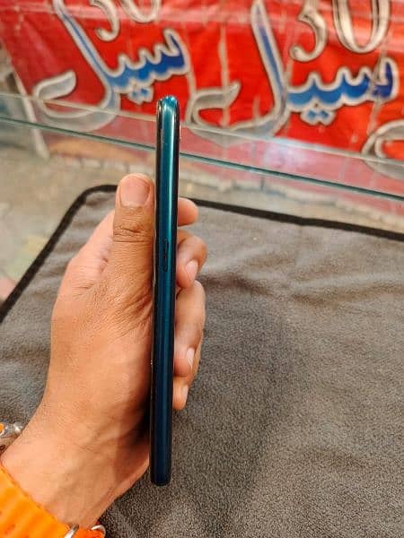 oppo A5s mobile 4GB ram 64 GB rom 5