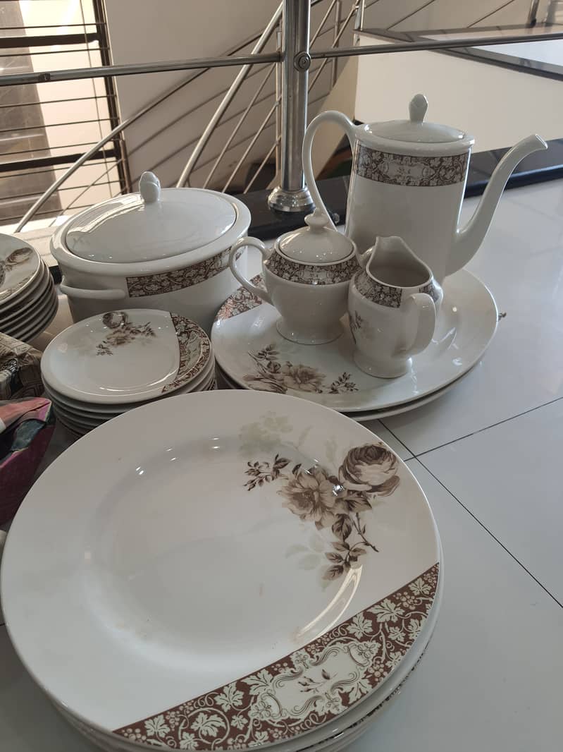 6 persons dinner set 3